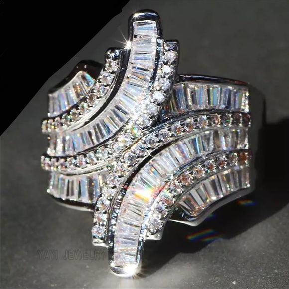 Jewelry - New Luxury Sterling Silver 4.4CT White Zircon RIng